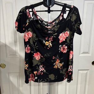 Eye Candy Black Floral Short Sleeve Top